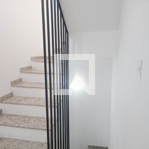 Casa à venda com 95m², 2 quartos e 1 vaga