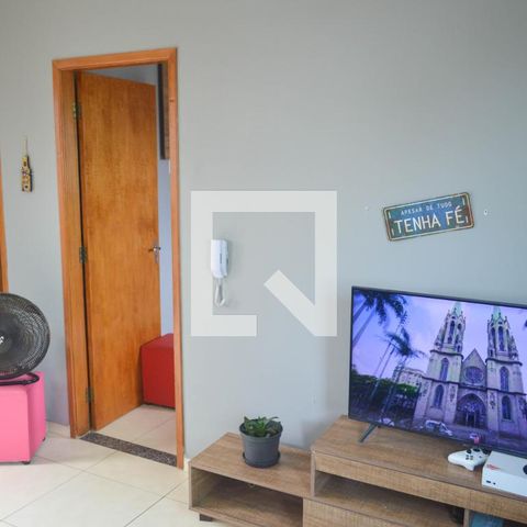 Casa à venda com 45m², 1 quarto e sem vaga Casa à venda com 45m², 1 quarto e sem vagaSala