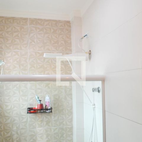 Casa à venda com 45m², 1 quarto e sem vaga Casa à venda com 45m², 1 quarto e sem vagaBanheiro