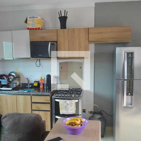 Casa à venda com 45m², 1 quarto e sem vaga Casa à venda com 45m², 1 quarto e sem vagaSala