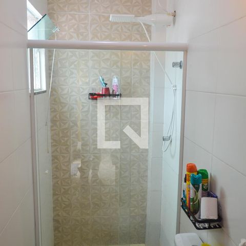 Casa à venda com 45m², 1 quarto e sem vaga Casa à venda com 45m², 1 quarto e sem vagaBanheiro