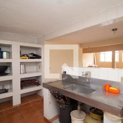 Casa à venda com 140m², 4 quartos e 3 vagasSalão - Cozinha