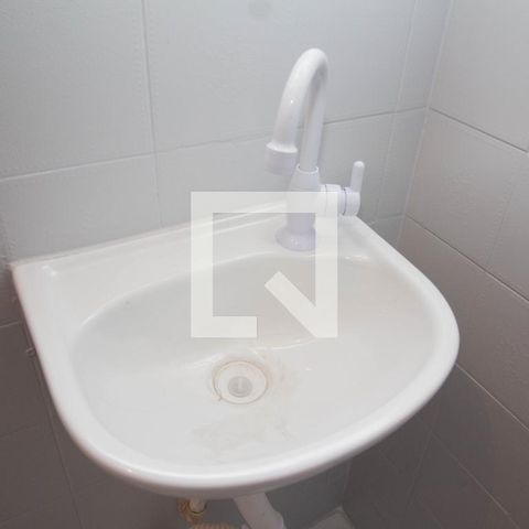 Casa à venda com 140m², 4 quartos e 3 vagasBanheiro de Serviço
