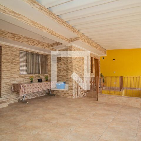 Casa à venda com 140m², 4 quartos e 3 vagasVaranda