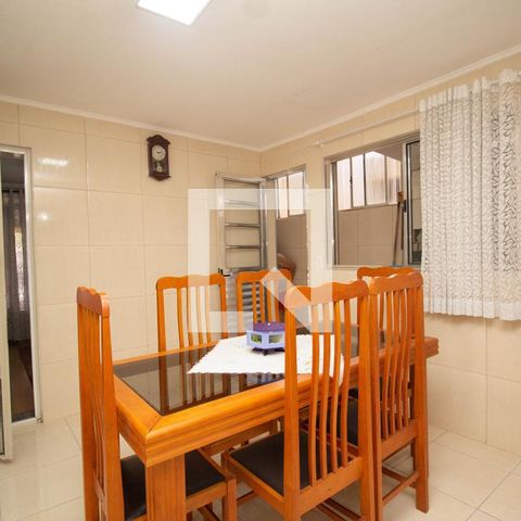 Casa à venda com 140m², 4 quartos e 3 vagasCopa