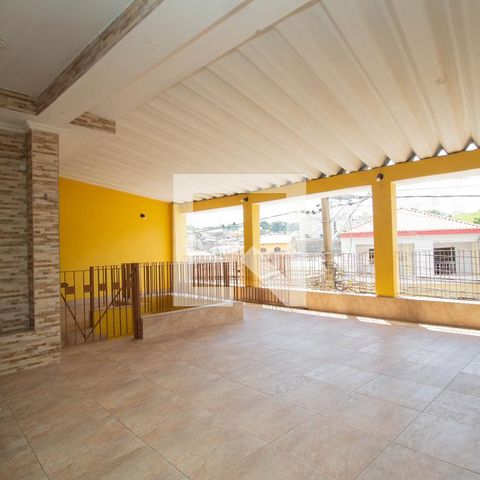 Casa à venda com 140m², 4 quartos e 3 vagasVaranda