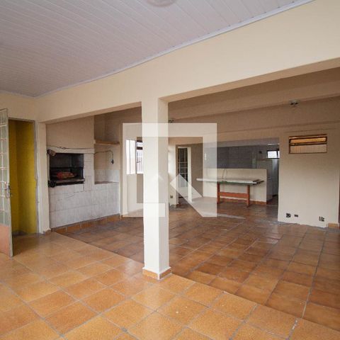 Casa à venda com 140m², 4 quartos e 3 vagasSalão
