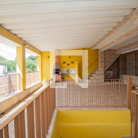 Casa à venda com 140m², 4 quartos e 3 vagasVaranda