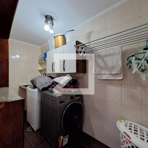 Casa à venda com 207m², 3 quartos e 5 vagas Casa à venda com 207m², 3 quartos e 5 vagasÁrea de Serviço