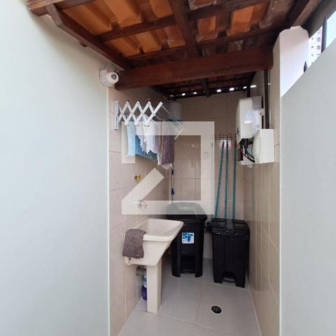 Casa à venda com 207m², 3 quartos e 5 vagas Casa à venda com 207m², 3 quartos e 5 vagasÁrea de Serviço