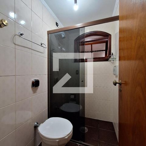 Casa à venda com 207m², 3 quartos e 5 vagas Casa à venda com 207m², 3 quartos e 5 vagasBanheiro de serviço