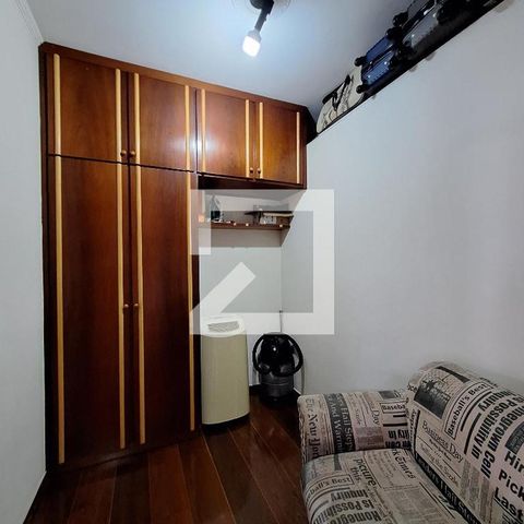 Casa à venda com 207m², 3 quartos e 5 vagas Casa à venda com 207m², 3 quartos e 5 vagasQuarto serviço