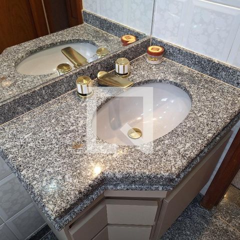 Casa à venda com 207m², 3 quartos e 5 vagas Casa à venda com 207m², 3 quartos e 5 vagasBanheiro