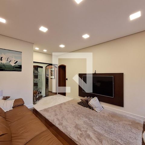 Casa à venda com 207m², 3 quartos e 5 vagas Casa à venda com 207m², 3 quartos e 5 vagasSala