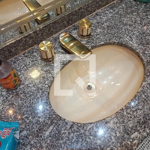 Casa à venda com 207m², 3 quartos e 5 vagas Casa à venda com 207m², 3 quartos e 5 vagasBanheiro Quarto 1