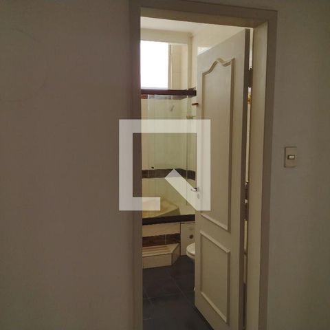 Apartamento à venda com 243m², 3 quartos e 2 vagasBanheiro