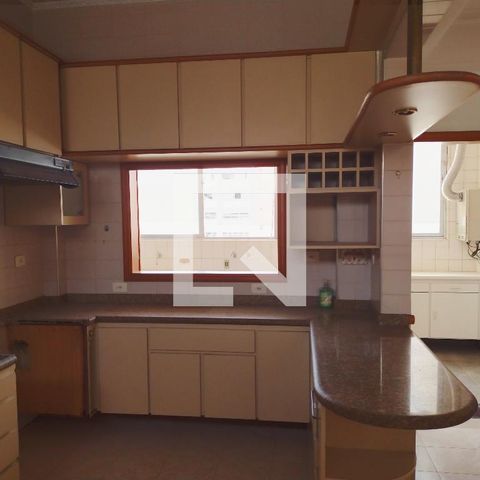 Apartamento à venda com 243m², 3 quartos e 2 vagasCozinha