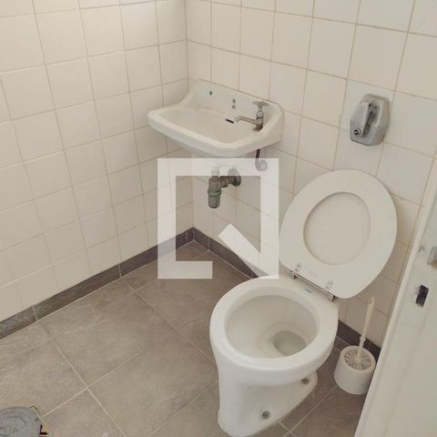 Apartamento à venda com 243m², 3 quartos e 2 vagasBanheiro da Área de Serviço