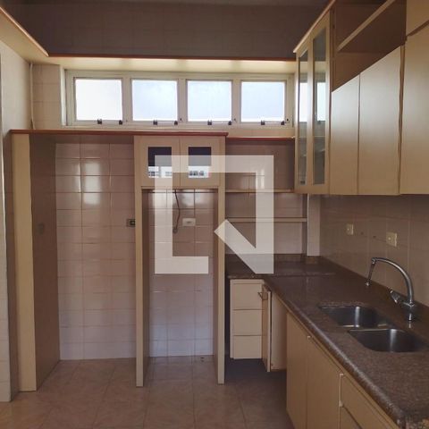 Apartamento à venda com 243m², 3 quartos e 2 vagasCozinha