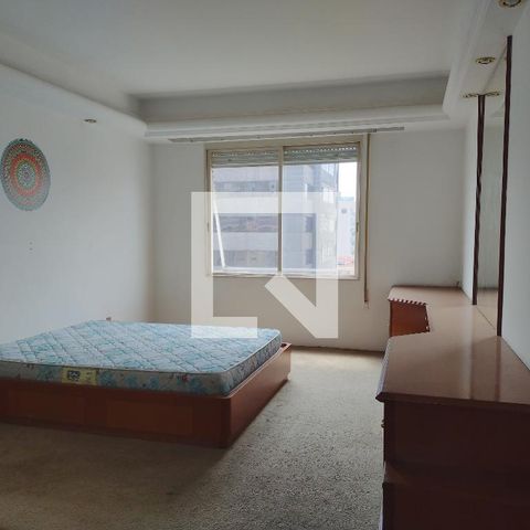 Apartamento à venda com 243m², 3 quartos e 2 vagasQuarto 4