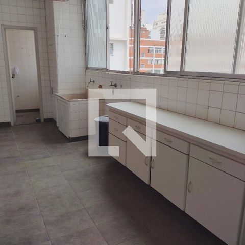Apartamento à venda com 243m², 3 quartos e 2 vagasÁrea de Serviço