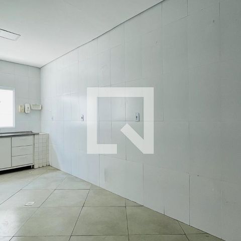 Casa à venda com 250m², 3 quartos e 3 vagas Casa à venda com 250m², 3 quartos e 3 vagasCozinha