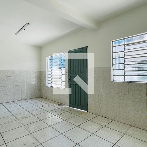 Casa à venda com 250m², 3 quartos e 3 vagas Casa à venda com 250m², 3 quartos e 3 vagasEdícula