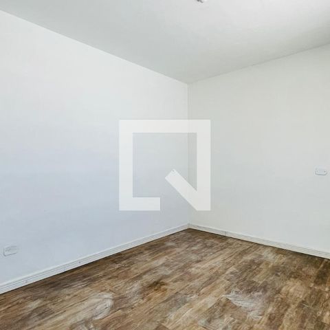 Casa à venda com 250m², 3 quartos e 3 vagas Casa à venda com 250m², 3 quartos e 3 vagasQuarto 1