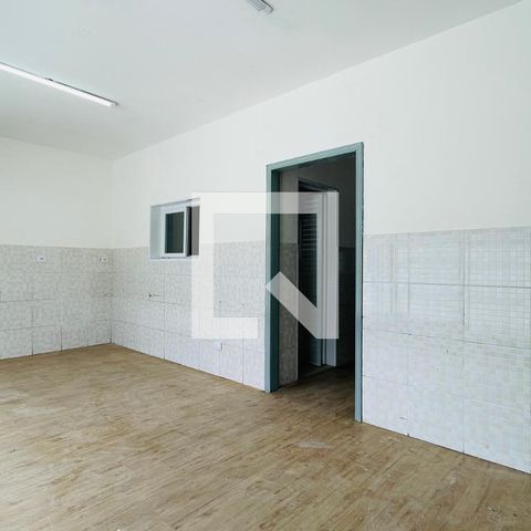 Casa à venda com 250m², 3 quartos e 3 vagas Casa à venda com 250m², 3 quartos e 3 vagasSala