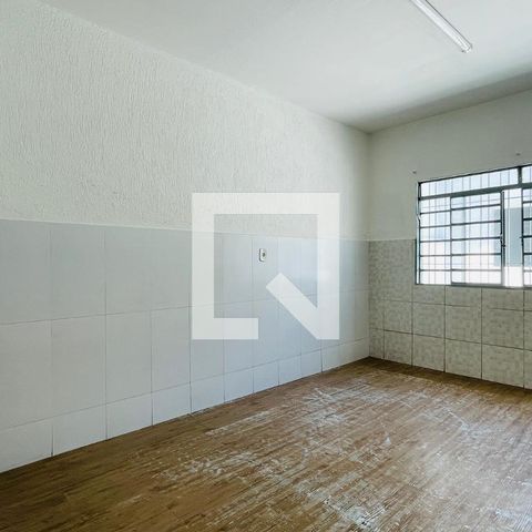 Casa à venda com 250m², 3 quartos e 3 vagas Casa à venda com 250m², 3 quartos e 3 vagasQuarto 2