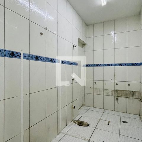 Casa à venda com 250m², 3 quartos e 3 vagas Casa à venda com 250m², 3 quartos e 3 vagasBanheiro 1