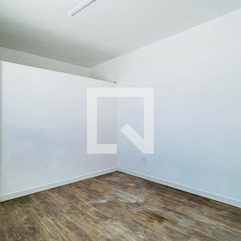 Casa à venda com 250m², 3 quartos e 3 vagas Casa à venda com 250m², 3 quartos e 3 vagasQuarto 1