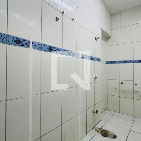 Casa à venda com 250m², 3 quartos e 3 vagas Casa à venda com 250m², 3 quartos e 3 vagasBanheiro 1