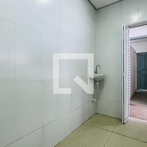 Casa à venda com 250m², 3 quartos e 3 vagas Casa à venda com 250m², 3 quartos e 3 vagasBanheiro 2