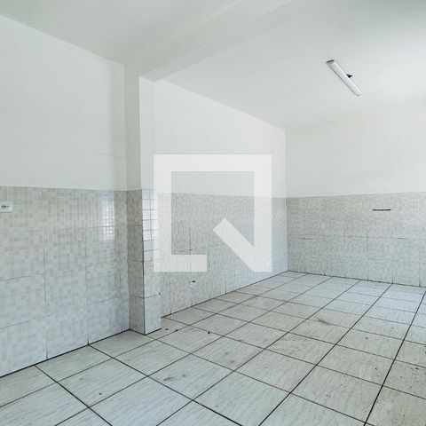 Casa à venda com 250m², 3 quartos e 3 vagas Casa à venda com 250m², 3 quartos e 3 vagasEdícula