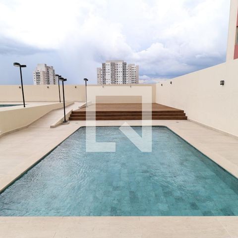 Apartamento à venda com 79m², 2 quartos e 1 vaga Apartamento à venda com 79m², 2 quartos e 1 vagaPiscina