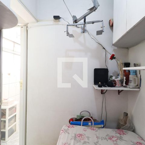 Apartamento à venda com 79m², 2 quartos e 1 vaga Apartamento à venda com 79m², 2 quartos e 1 vagaBanheiro / Quarto de serviço