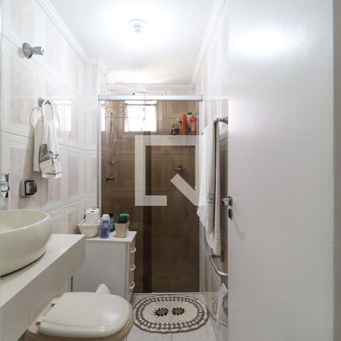 Apartamento à venda com 79m², 2 quartos e 1 vaga Apartamento à venda com 79m², 2 quartos e 1 vagaBanheiro