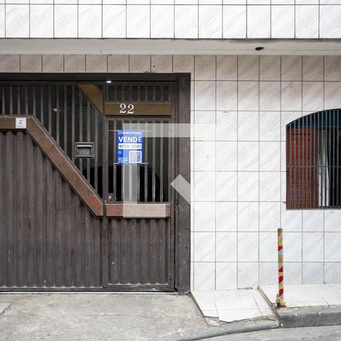 Casa à venda com 105m², 3 quartos e 1 vagaFachada