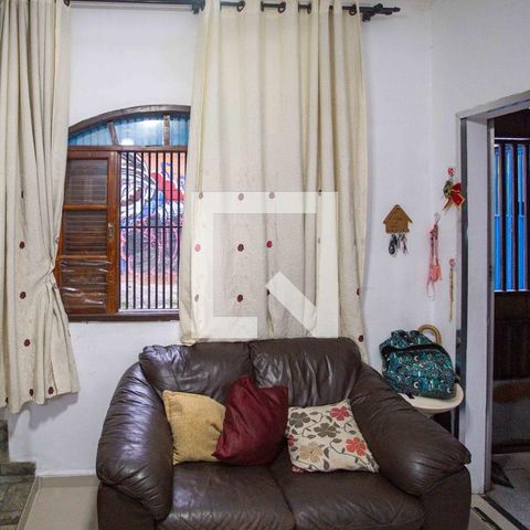 Casa à venda com 105m², 3 quartos e 1 vagaSala