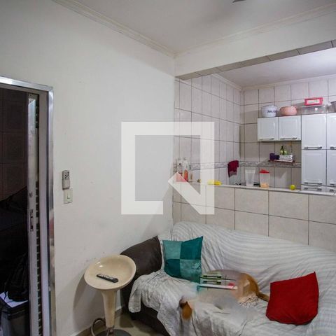 Casa à venda com 105m², 3 quartos e 1 vagaSala