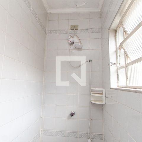 Casa à venda com 220m², 3 quartos e 2 vagasBanheiro da Suíte