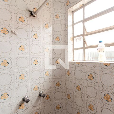 Casa à venda com 220m², 3 quartos e 2 vagasBanheiro