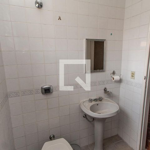 Casa à venda com 220m², 3 quartos e 2 vagasBanheiro da Suíte