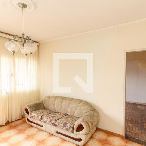 Casa à venda com 220m², 3 quartos e 2 vagasSala