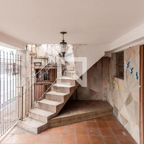Casa à venda com 220m², 3 quartos e 2 vagasGaragem