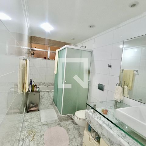 Apartamento para alugar com 181m², 3 quartos e 1 vaga Apartamento para alugar com 181m², 3 quartos e 1 vagaBanheiro social 1