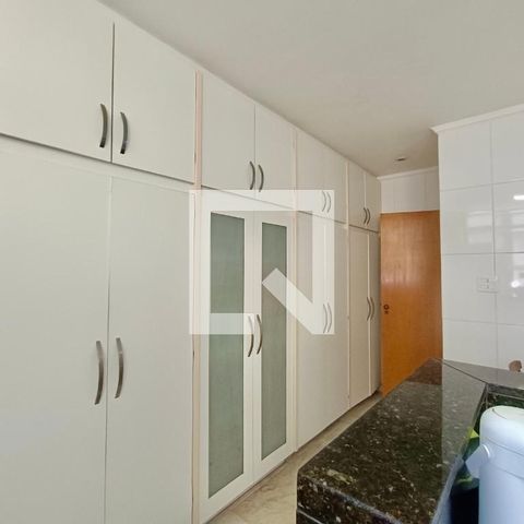 Apartamento para alugar com 181m², 3 quartos e 1 vaga Apartamento para alugar com 181m², 3 quartos e 1 vagaCopa / Cozinha