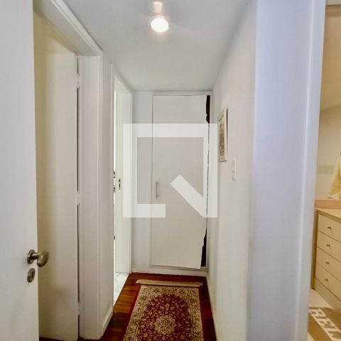 Apartamento para alugar com 181m², 3 quartos e 1 vaga Apartamento para alugar com 181m², 3 quartos e 1 vagaCorredor