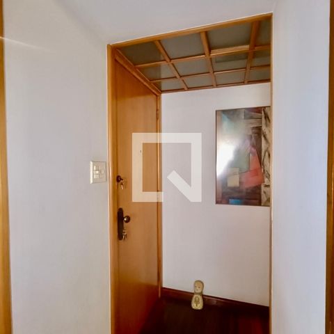 Apartamento para alugar com 181m², 3 quartos e 1 vaga Apartamento para alugar com 181m², 3 quartos e 1 vagaSala
